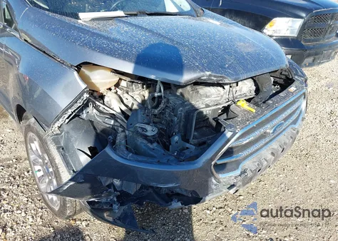 2018 Ford Ecosport Titanium z USA, uszkodzony, nr VIN MAJ6P1WL7JC190012